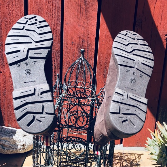 DE WULF Chelsea Water Resistant Brown Nubuck Leather Ankle Boots Size 10 - Picture 6 of 9